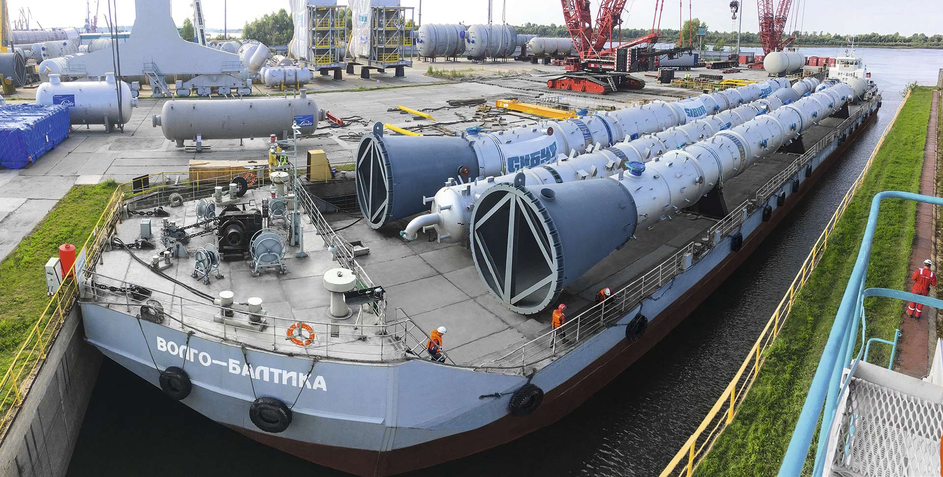 volgo-baltica barge